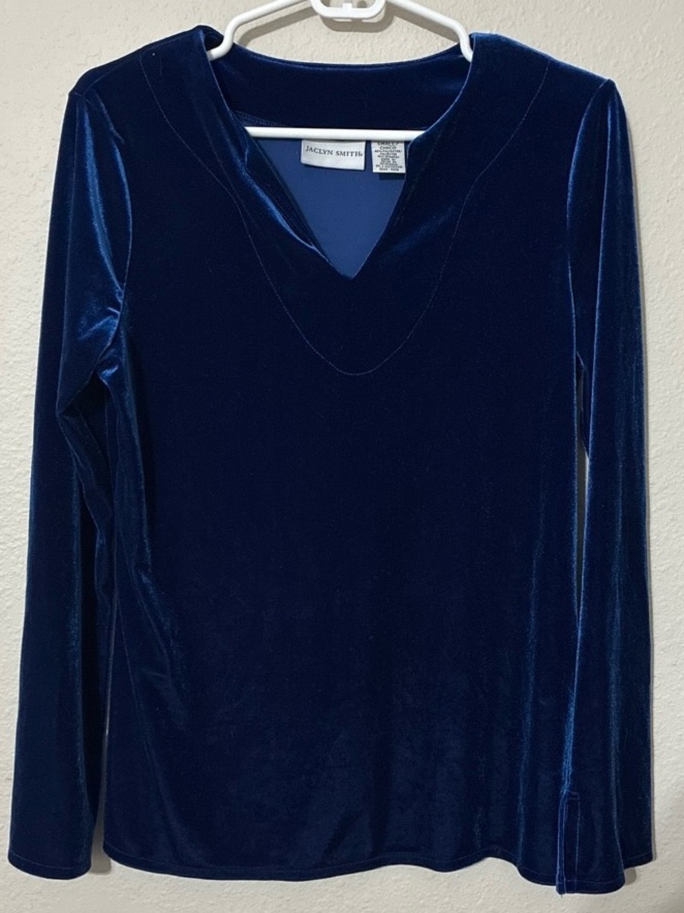 Jaclyn Smith Deep Navy Velvet V-Neck Long Sleeve Top
